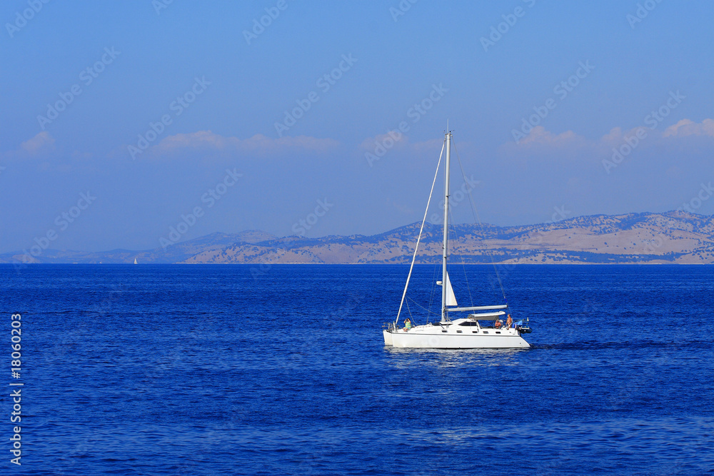 Sailing boat