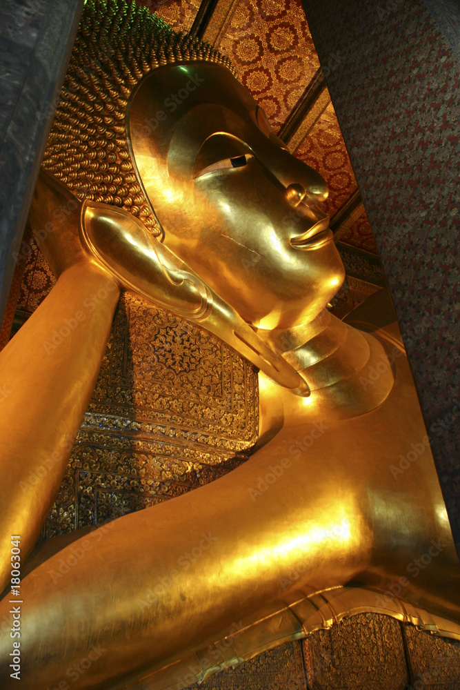 Reclining Buddha at Wat Pho temple, Bangkok, Thailand