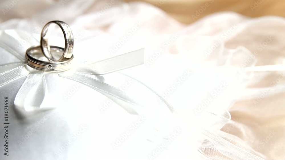 Pillow and wedding ring Pillow and wedding ring