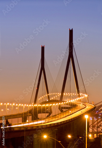 Köhlbrandbrücke hochkant
