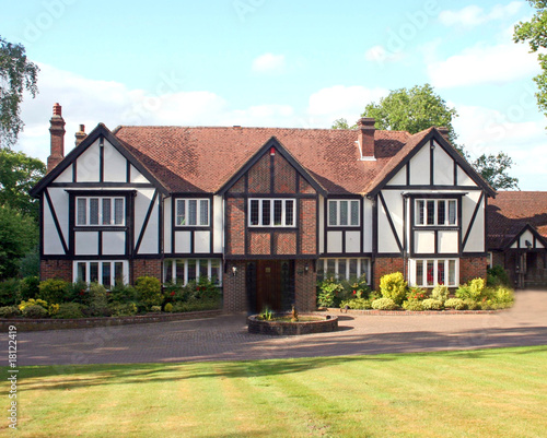 Foto British Tudor Home