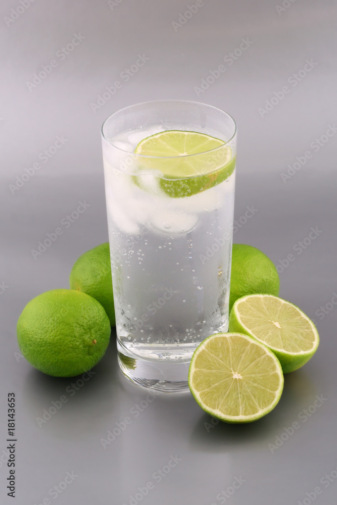 Fototapeta premium Lime drink