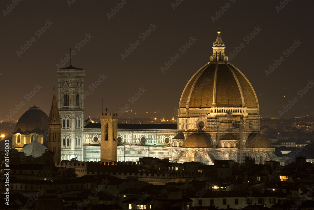 Firenze: notturna sulla Cattedrale si S. Maria del Fiore 1