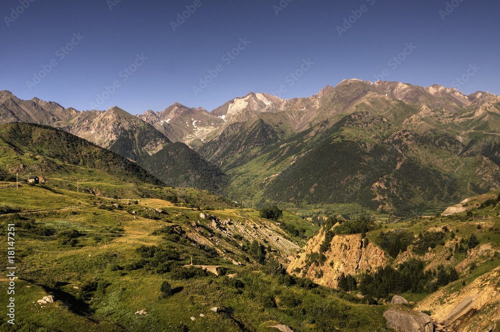 Fototapeta premium Pyrenees Mountains in Spain