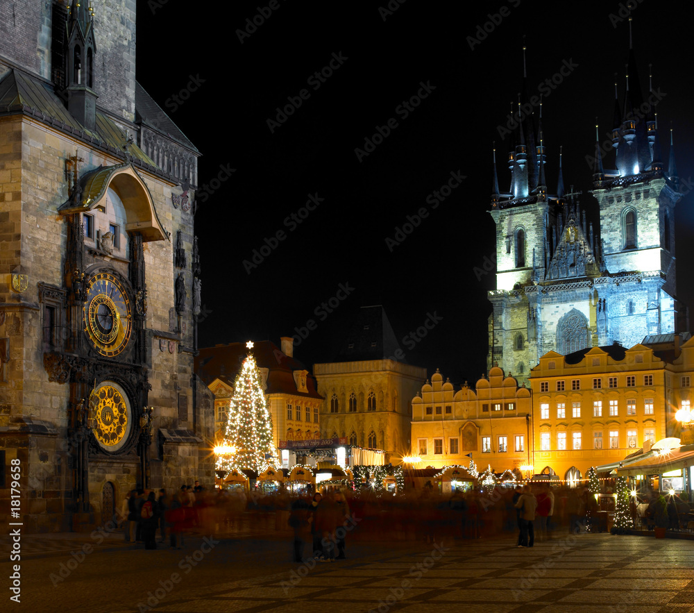 Fototapeta premium Old Town Square at Christmas time, Prague, Czech Republic