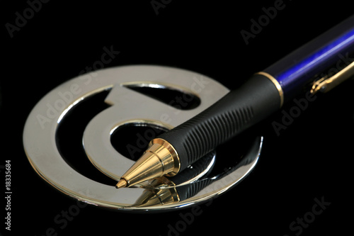 Wallpaper Mural ONLINE SIGNATUR Torontodigital.ca