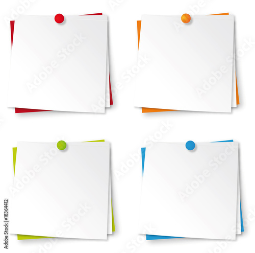 Mémo + punaise (4 couleurs)