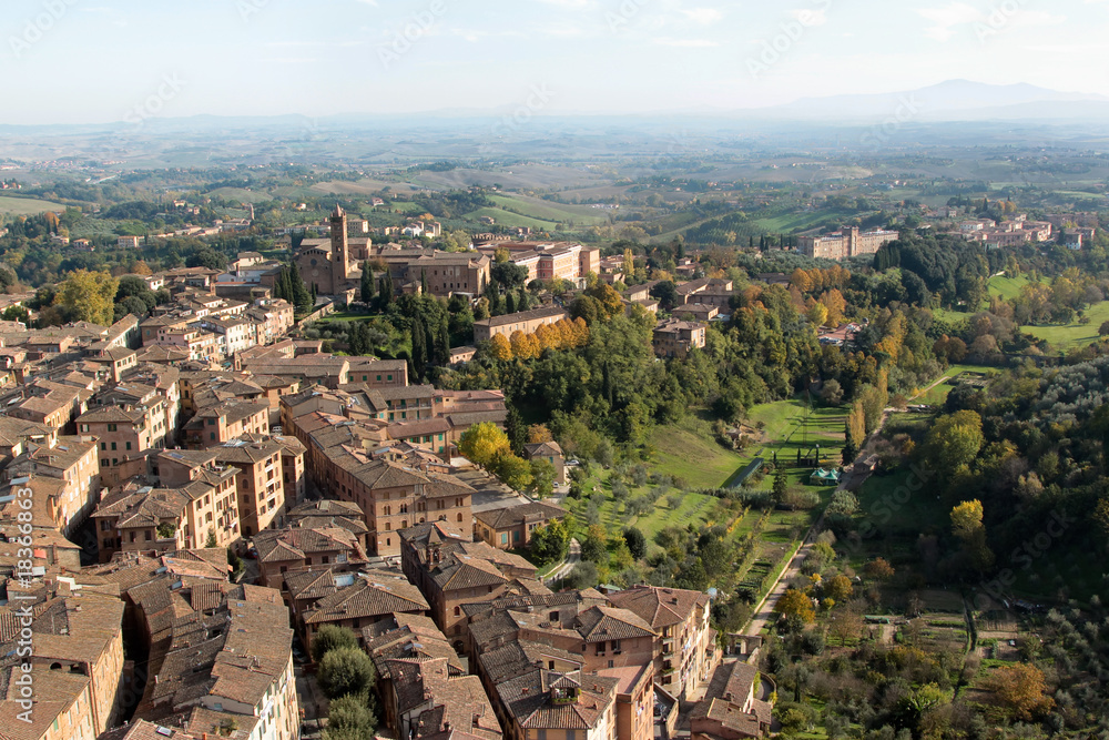 Fototapeta premium Sienne vue du ciel