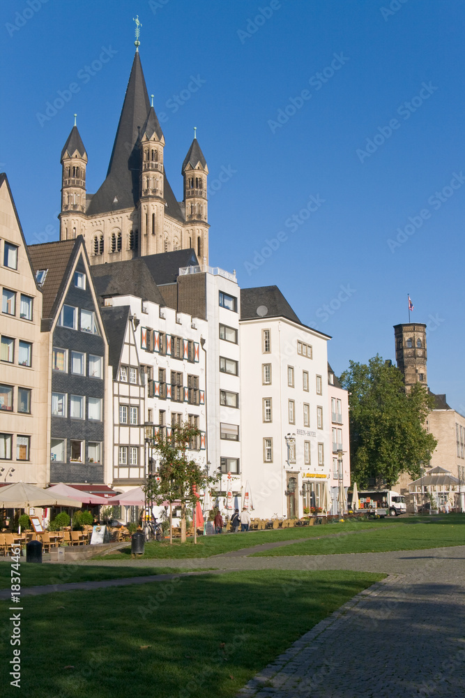 Groß St. Martin, Frankenwerft, Altstadt von Köln Groß St. Martin, Frankenwerft, Altstadt von Köln