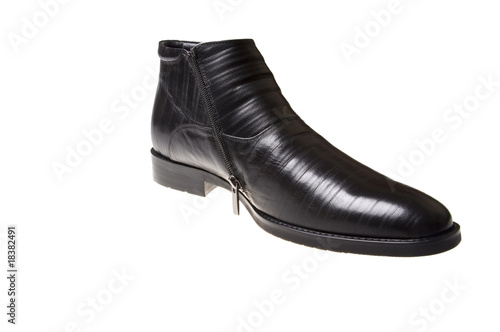 black shiny man's shoe