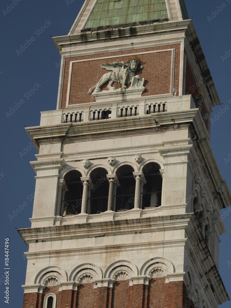 Campanario de la Basílica de San Marcos en Venecia Campanario de la Basílica de San Marcos en Venecia