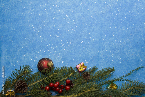 pine garland blue starry bkgd photo