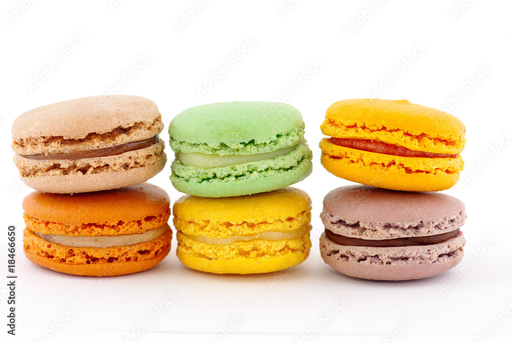 six macarons six macarons