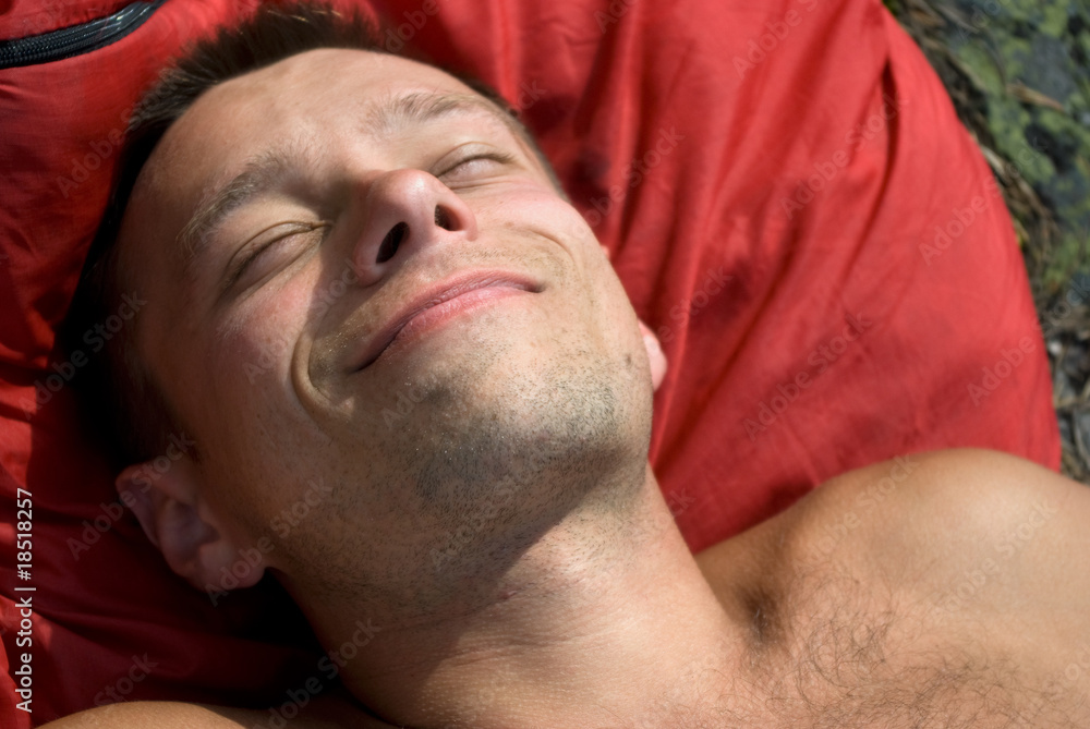 Obraz premium Sunbathing Man