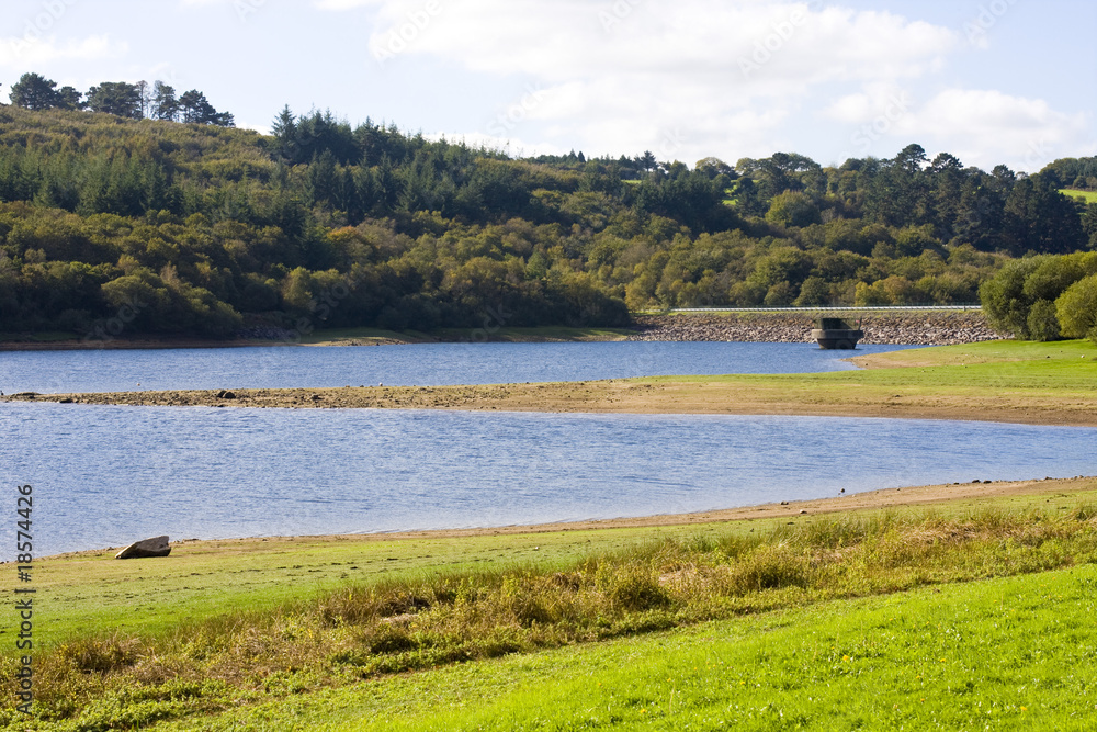 sand way around a lake