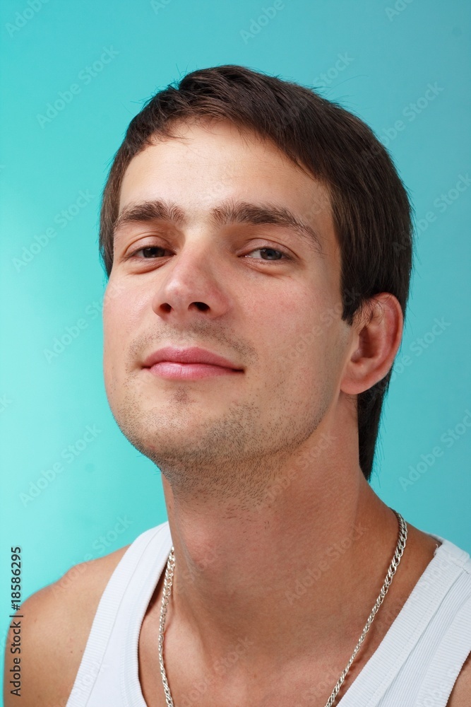 Obraz premium Attractive young man close up