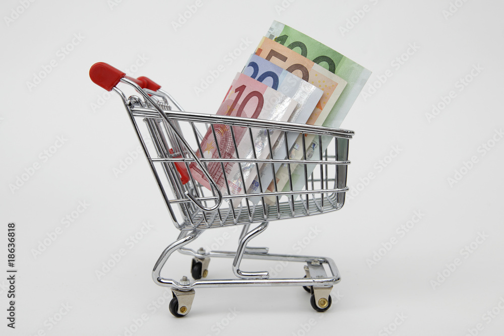 Shopping cart with money