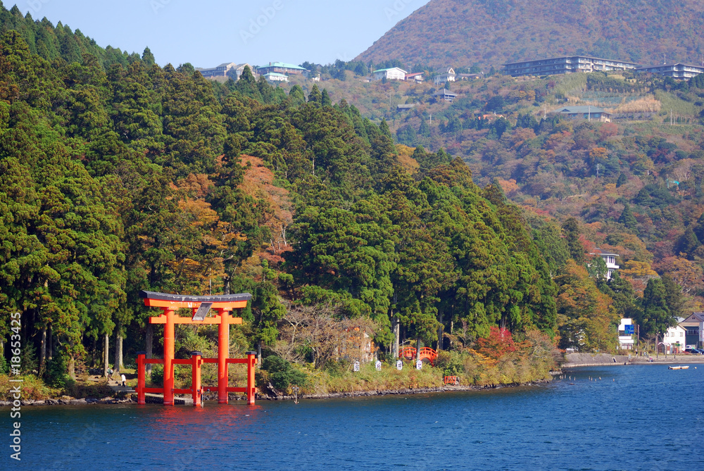 Fototapeta premium Shinto gate on Lake Ashi, Hakone National Park, Japan