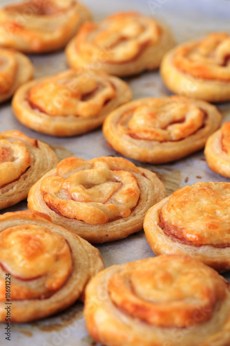 Puff pastry rolls © IngridHS