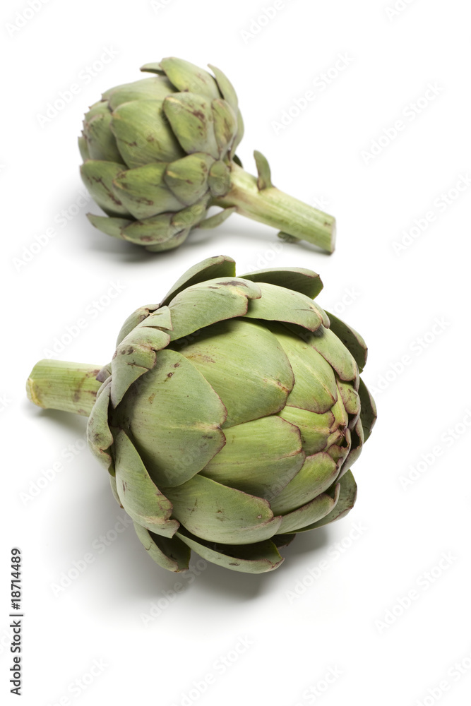 Obraz premium Two artichokes