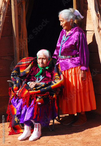 Принти на полотні Very old Navajo woman with her daughter