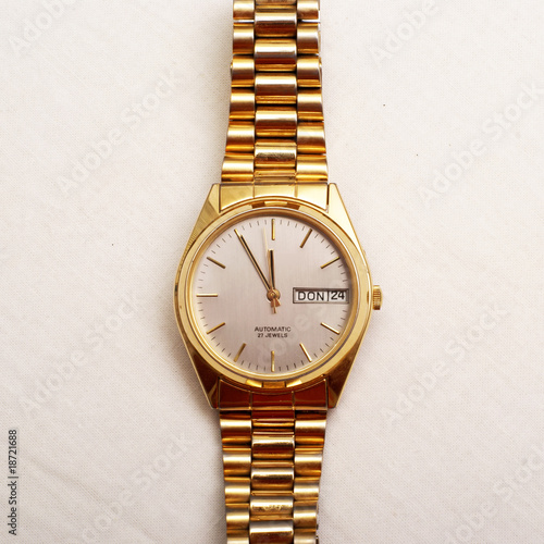 armbanduhr 5 vor 12