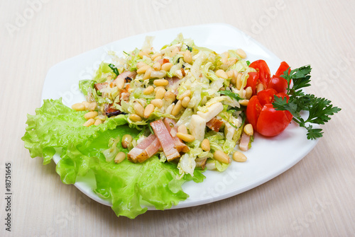 salad with bacon,cheese,nut