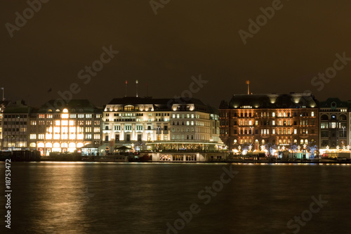 Weihnachtliches Alsterhaus