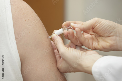 vaccination syringe medicine health care