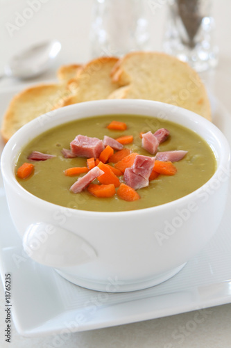 Pea and Ham Soup