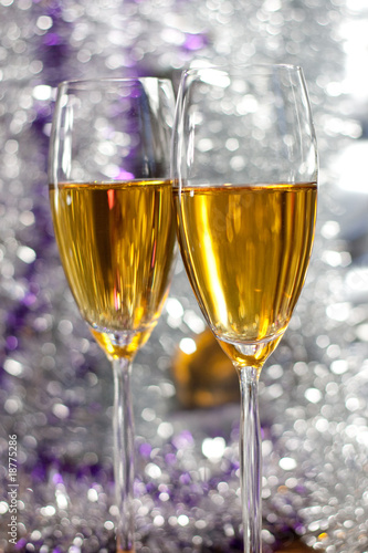 Two glasses of champagne © BooblGum