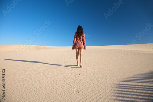 walking to the sand horizon