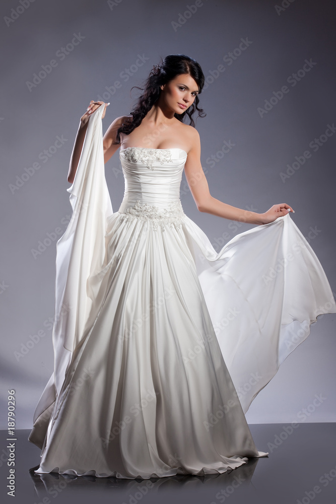 Fototapeta premium Young Bride