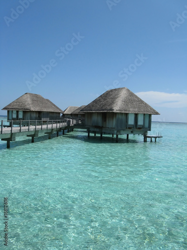 Fototapeta Naklejka Na Ścianę i Meble -  Maldives water house and sea
