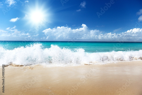 Fototapeta Naklejka Na Ścianę i Meble -  sea and sand