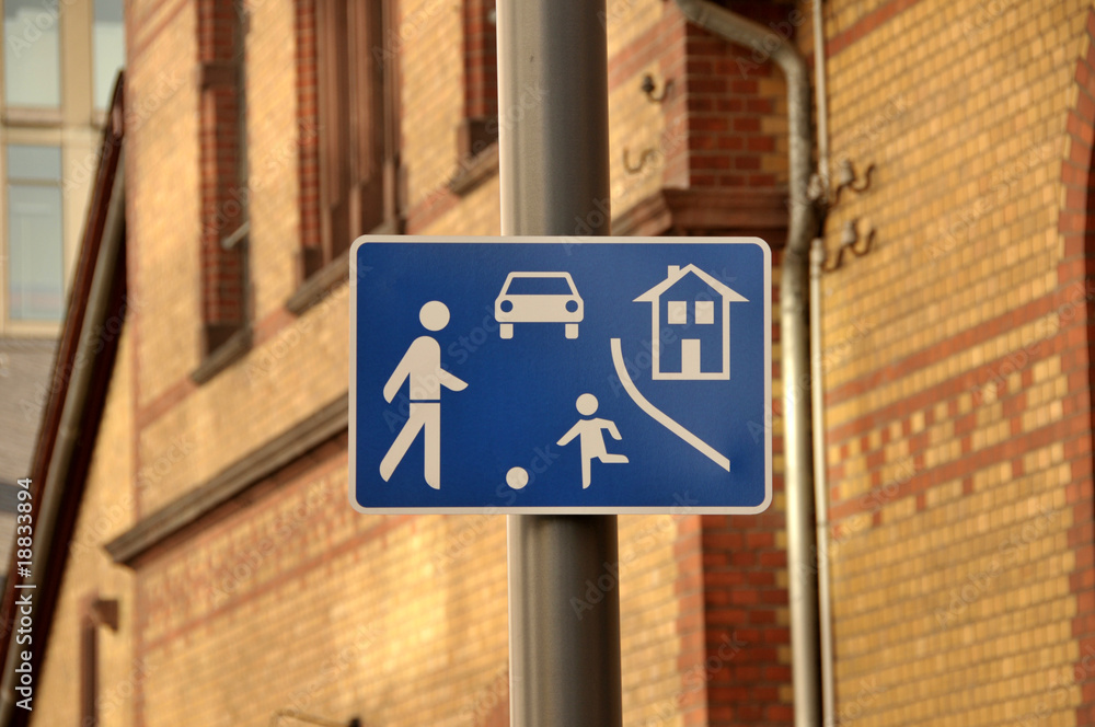 Achtung! Spielstraße Verkehrszeichen verkehrsberuhigte Zone