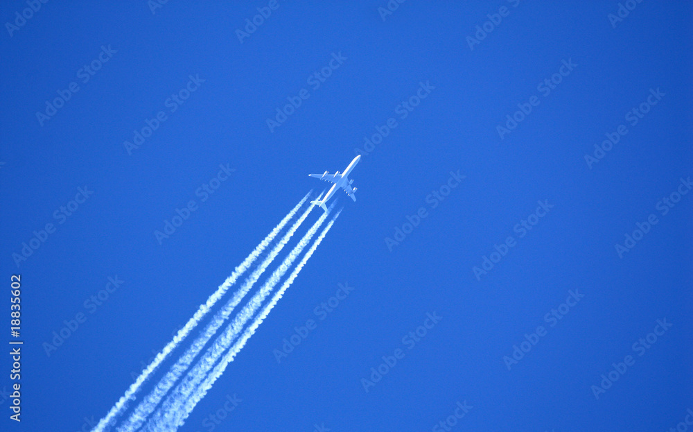 Flugzeug am Himmel Flugzeug am Himmel