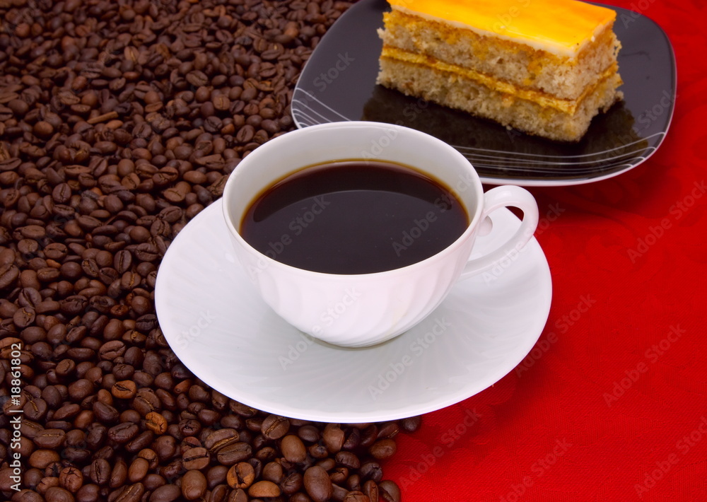Obraz premium Coffee cup and grain