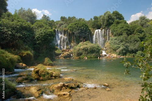 Wodospady Kravica - Bo  nia i Hercegowina