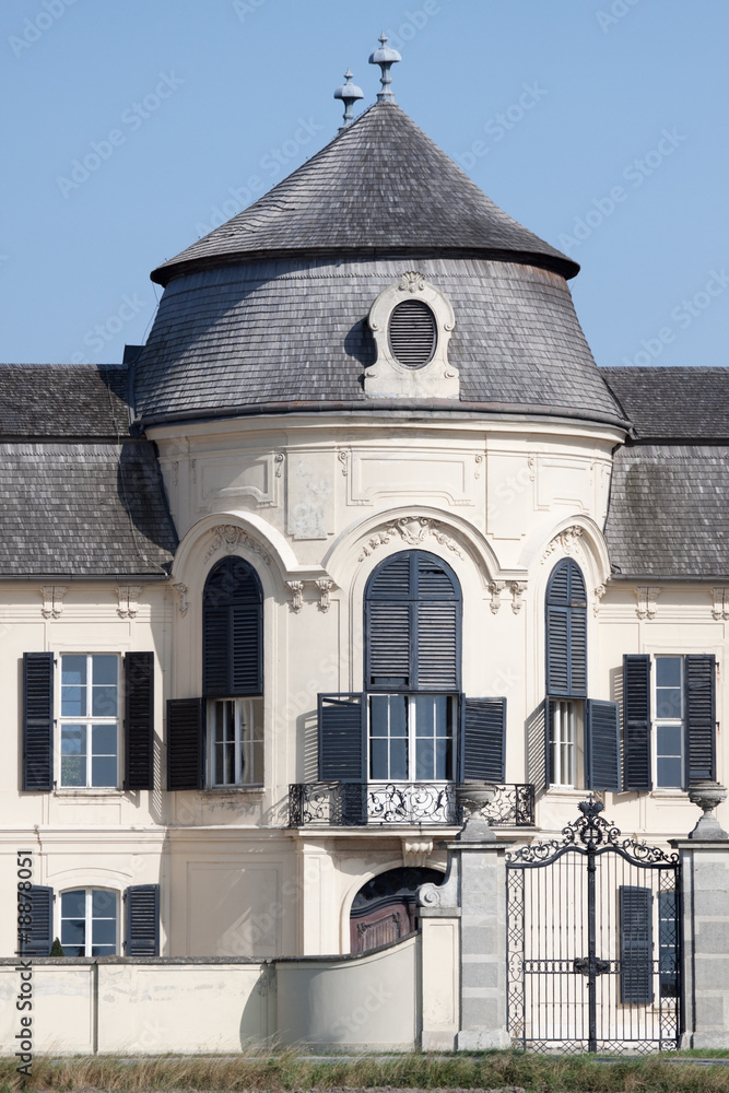 Obraz premium Schloss Niederweiden in Österreich