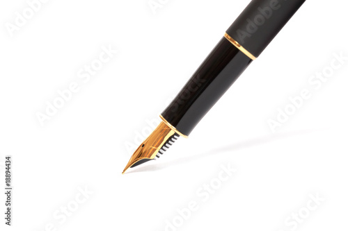 fountain pen, focus on the nib