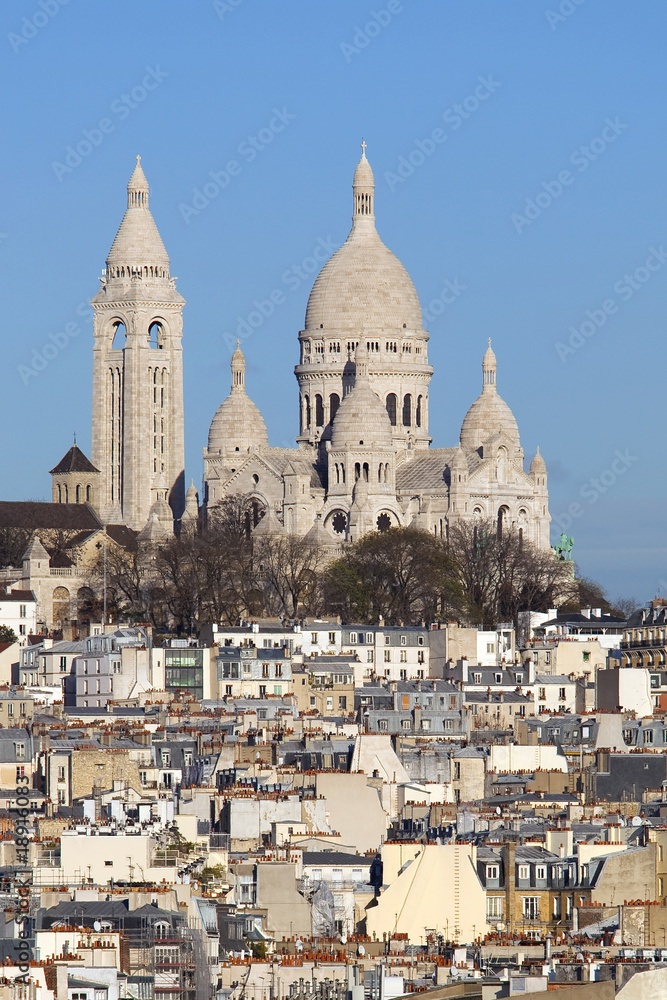 Sacré coeur vu des toits de Paris