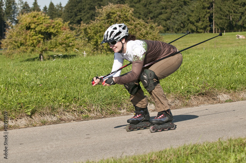 Obraz na płótnie Schussfahrt mit Inline-Skates