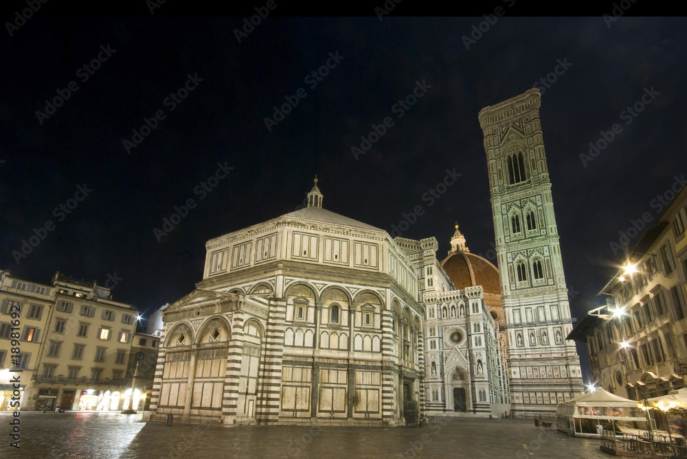 Firenze, Battistero di S. Giovanni e il Duomo 1