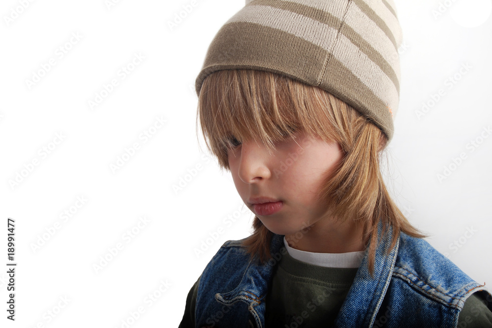 Expression - portrait de gamin boudeur Expression - portrait de gamin boudeur