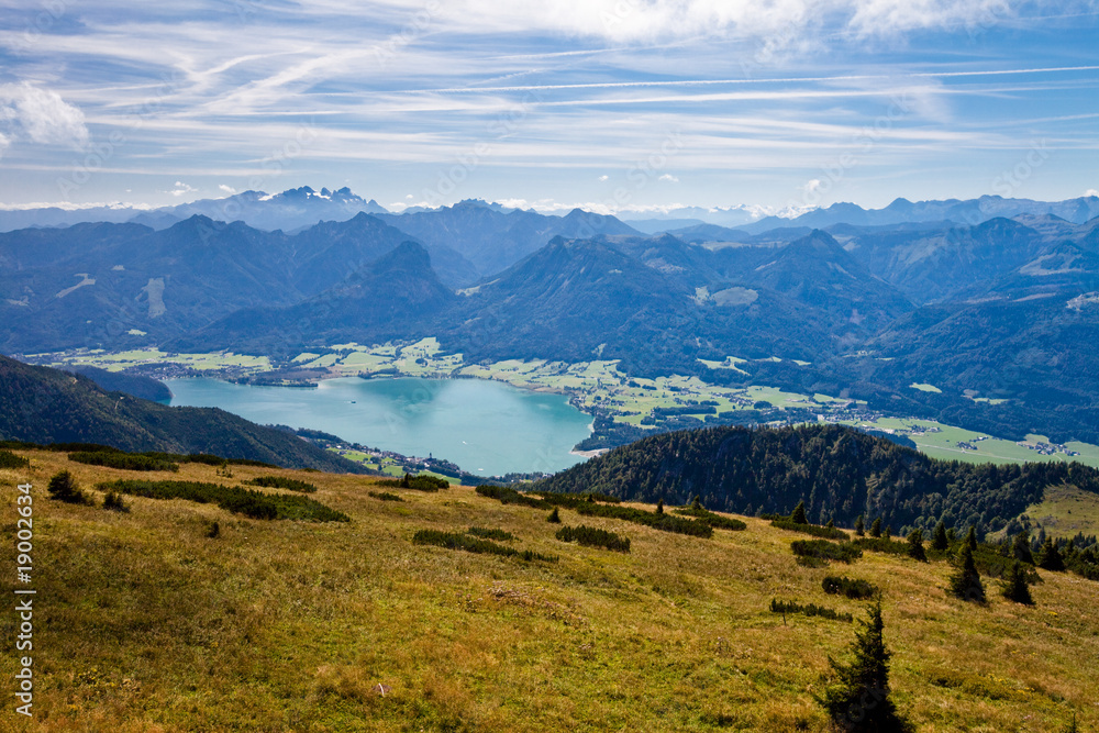 Fototapeta premium Mountain vacation at the lake in Austria