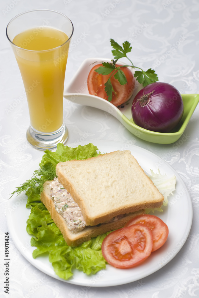 Tuna salad sandwich Tuna salad sandwich