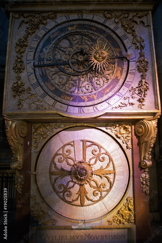 Naklejka premium ancient clock