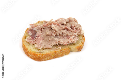 rillettes pur porc sur tranche de pain