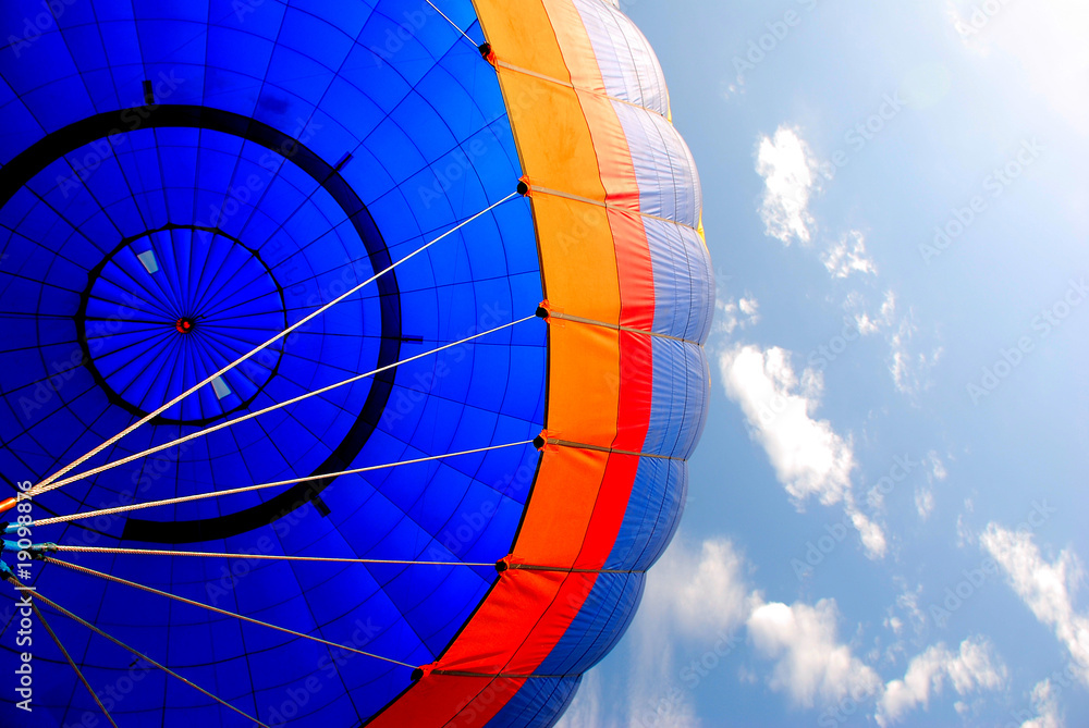 Obraz premium GLOBO AEROSTÁTICO